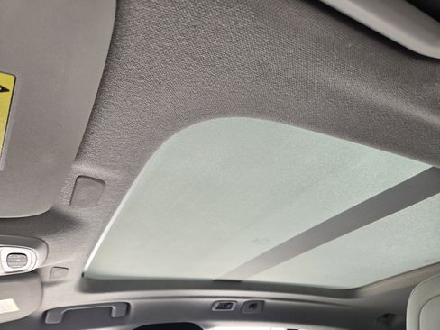 Used 2019 Volvo XC40 T4 Inscription image 41