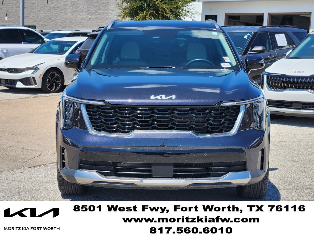 Certified 2025 Kia Sorento S AWD/4WD image 2