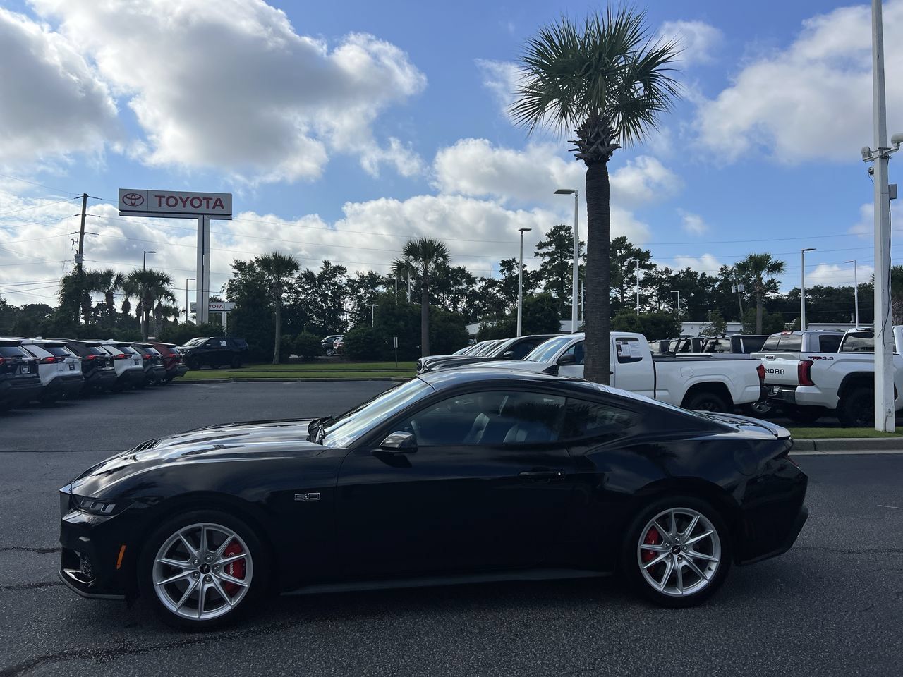 Used 2024 Ford Mustang GT Premium RWD image 7