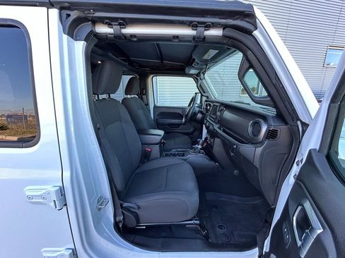 Used 2022 Jeep Wrangler Unlimited Sport AWD/4WD image 37