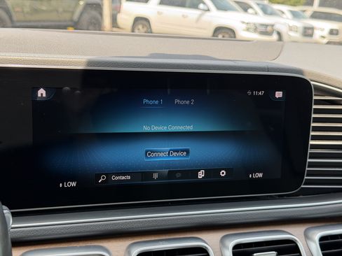 Used 2020 Mercedes-Benz GLS 450 4MATIC image 25