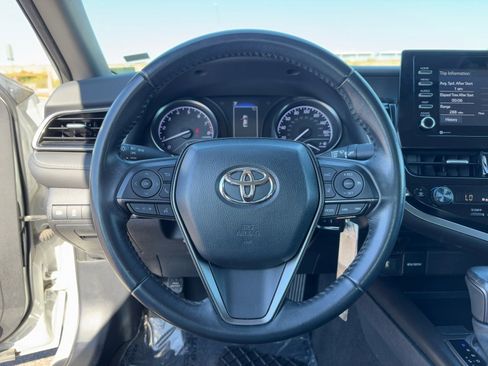 Used 2023 Toyota Camry SE image 20