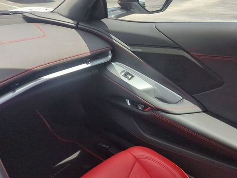 Used 2024 Chevrolet Corvette Stingray Convertible w/ Z51 Performance Package RWD image 16