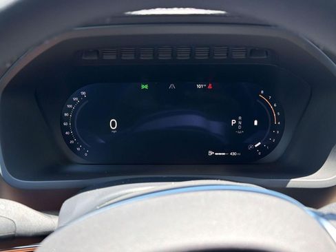 New 2026 Volvo XC90 B5 Plus w/ Protection Package AWD/4WD image 17