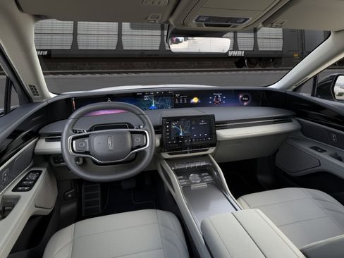 New 2026 Lincoln Nautilus Premier AWD/4WD image 9