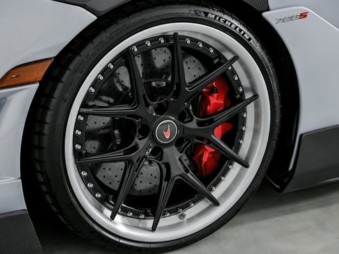 Used 2018 McLaren 720S image 21