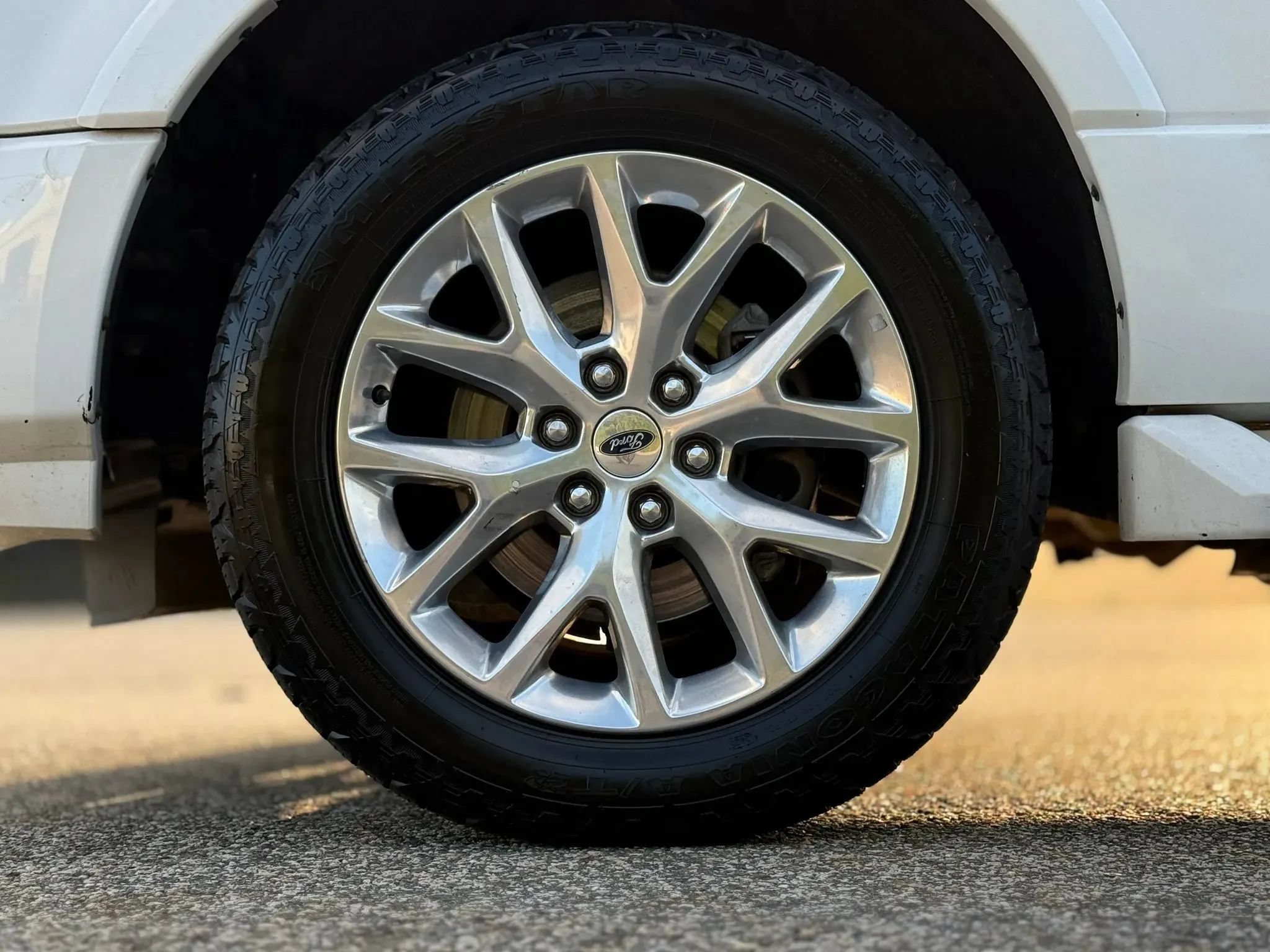 Used 2017 Ford Expedition EL Limited RWD image 31