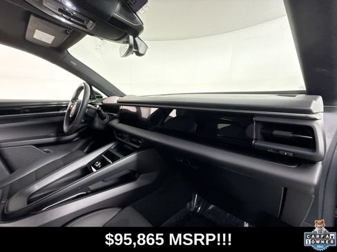Used 2025 Porsche Macan 4S Electric AWD/4WD image 25