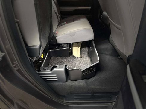 Used 2014 Toyota Tundra Limited w/ Limited Premium Package image 20