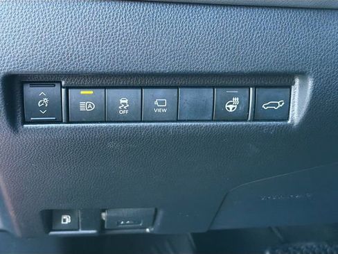 Used 2021 Toyota Venza Limited w/ Advanced Technology Package AWD/4WD image 10