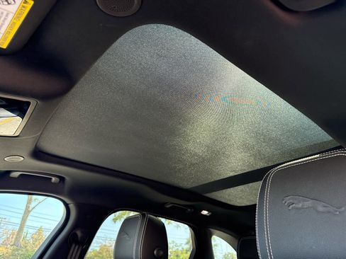 Certified 2025 Jaguar F-PACE R-Dynamic S image 12