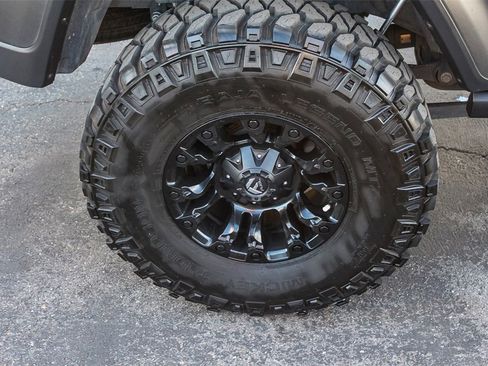 Used 2020 Jeep Gladiator Sport w/ Quick Order Package 24S image 13