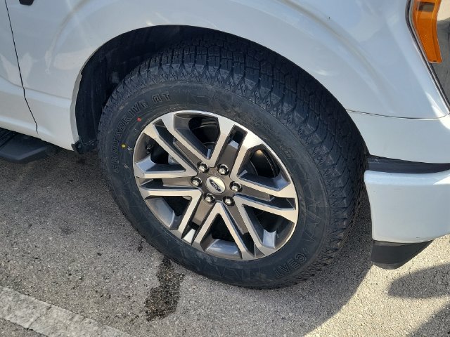 Used 2022 Ford F150 XL w/ STX Appearance Package RWD image 4