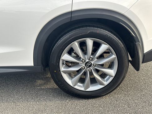 Used 2021 INFINITI QX50 Luxe image 20