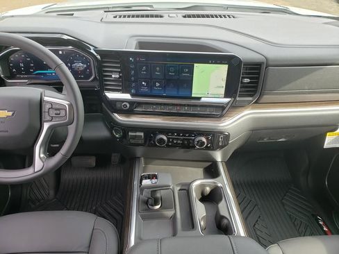 New 2026 Chevrolet Silverado 1500 LT w/ Z71 Off-Road Package image 15