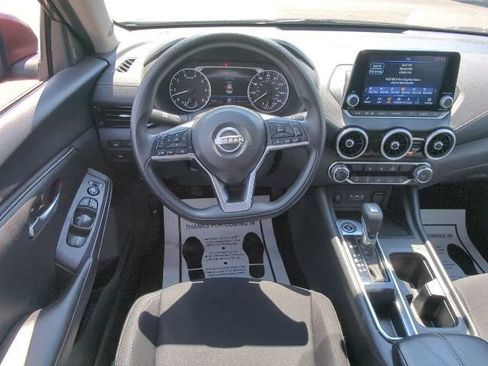 Used 2025 Nissan Sentra SV FWD image 8