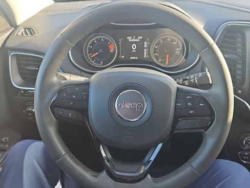 Used 2020 Jeep Cherokee Latitude Plus image 15