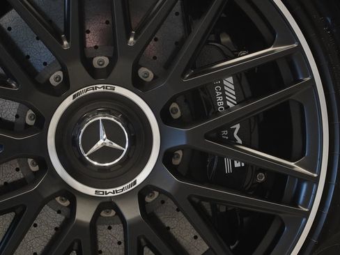 Used 2025 Mercedes-Benz SL 63 AMG S e Performance 4MATIC image 12