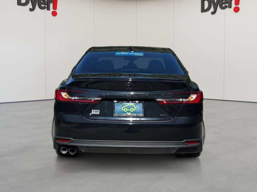 Used 2025 Toyota Camry SE w/ Convenience Package FWD image 4