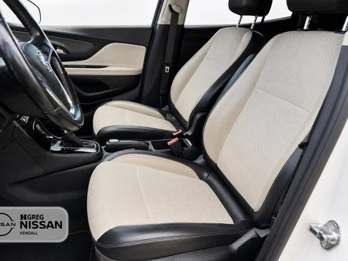 Used 2019 Buick Encore Preferred FWD image 5