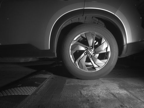 Used 2025 Nissan Rogue SV FWD image 14