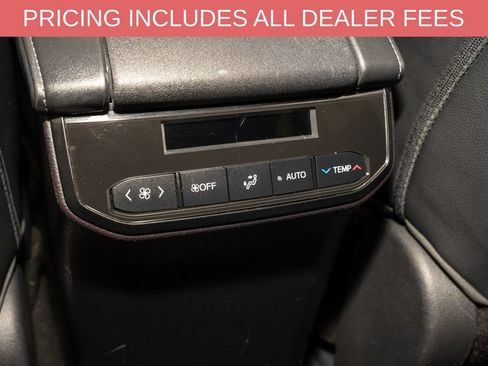 Used 2020 Toyota Highlander XLE FWD image 8