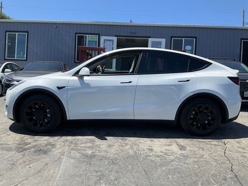 Used 2020 Tesla Model Y Long Range AWD/4WD image 5
