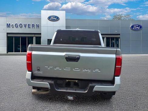 Used 2026 Toyota Tacoma SR5 AWD/4WD image 7