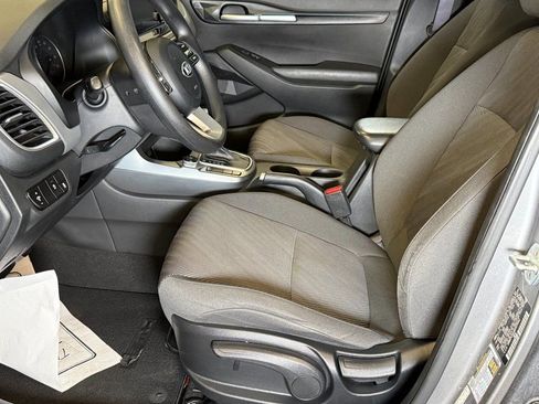 Used 2021 Kia Seltos LX image 20