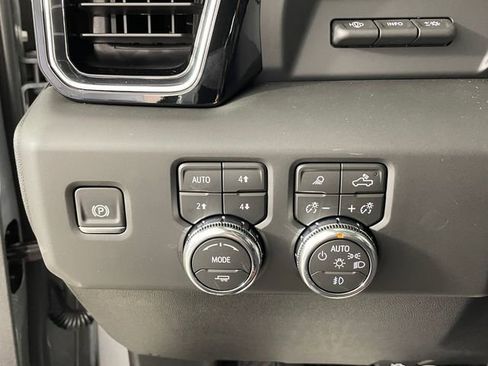 New 2026 GMC Sierra 2500 Denali Ultimate w/ Max Trailering Package AWD/4WD image 11