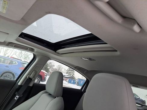 Certified 2022 Honda HR-V EX image 6