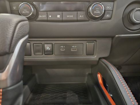 New 2025 Nissan Frontier PRO-4X image 19