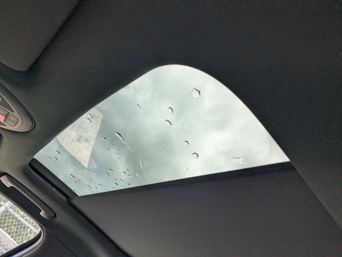 Certified 2025 Genesis G70 2.5T w/ Sport Prestige Package image 17