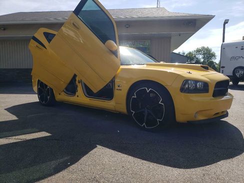 Used 2006 Dodge Charger R/T RWD image 2