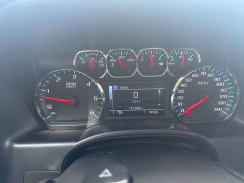 Used 2018 Chevrolet Silverado 1500 LT w/ LT Eassist Package RWD image 17