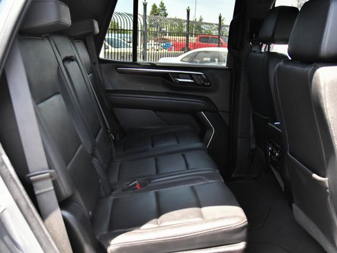 Used 2025 Chevrolet Tahoe LT AWD/4WD image 52