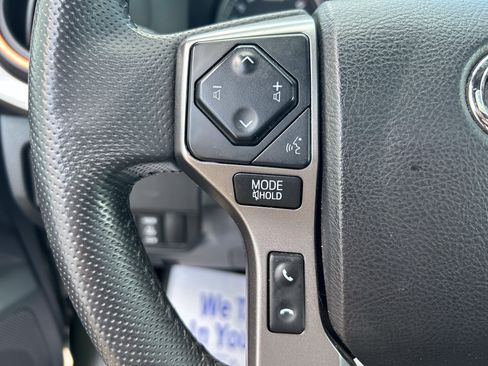 Used 2021 Toyota Tacoma Limited AWD/4WD image 23
