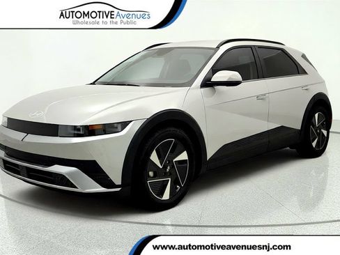 Used 2025 Hyundai Ioniq 5 SEL RWD image 1