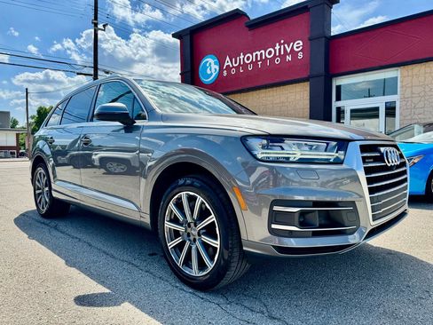 Used 2017 Audi Q7 3.0T Prestige AWD/4WD image 2