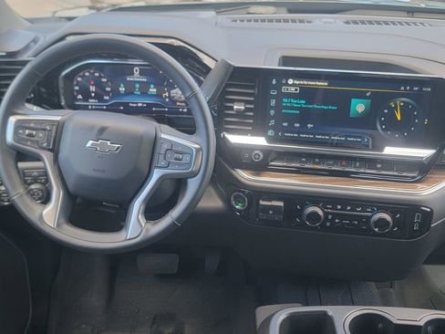 Used 2025 Chevrolet Silverado 1500 RST w/ Dark Appearance Package image 18