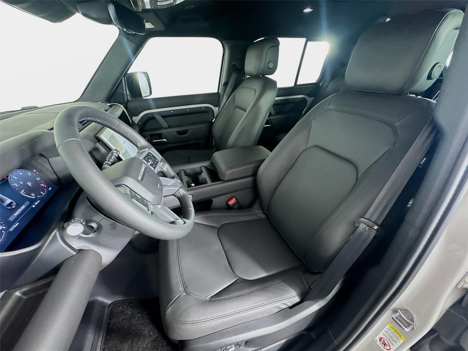 New 2026 Land Rover Defender 130 X-Dynamic SE AWD/4WD image 11