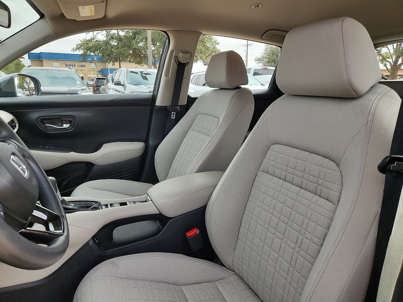 Used 2024 Honda HR-V LX image 14