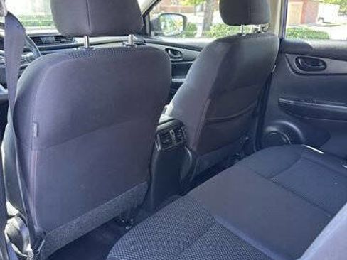 Used 2019 Nissan Rogue Sport S w/ Appearance Package image 22