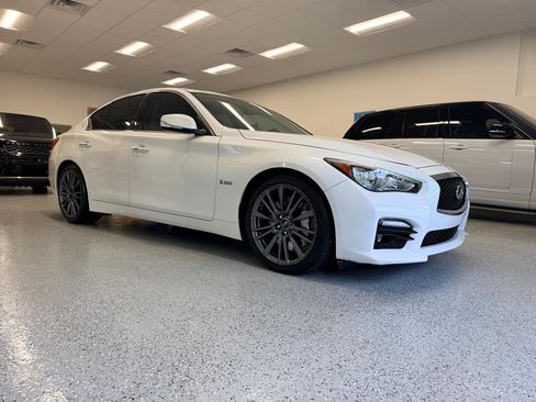 Used 2016 INFINITI Q50 Red Sport 400 RWD image 10
