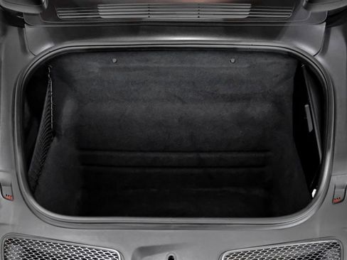 Used 2022 Porsche 911 GT3 image 40