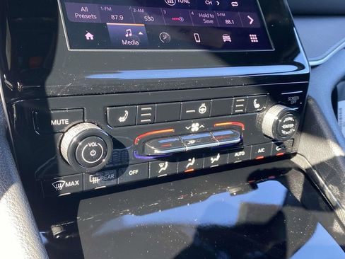 New 2025 Jeep Grand Cherokee Laredo image 50