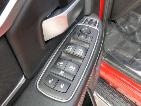 Used 2024 RAM 2500 Big Horn w/ Bed Utility Group image 15