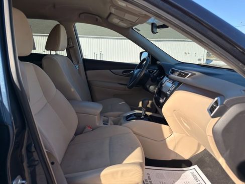 Used 2016 Nissan Rogue SV w/ SV Premium Package image 55