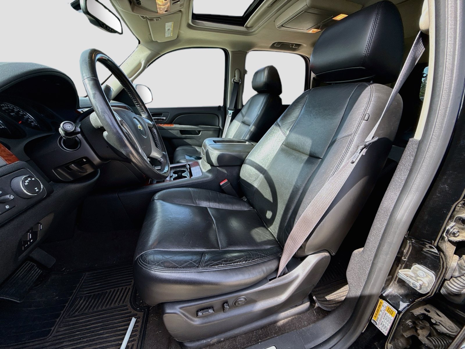 Used 2013 Chevrolet Tahoe LTZ AWD/4WD image 10
