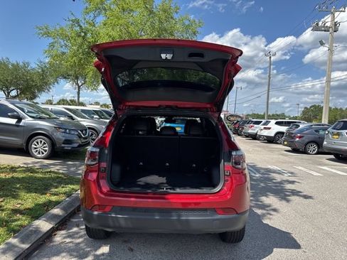 Used 2025 Jeep Compass Limited AWD/4WD image 18